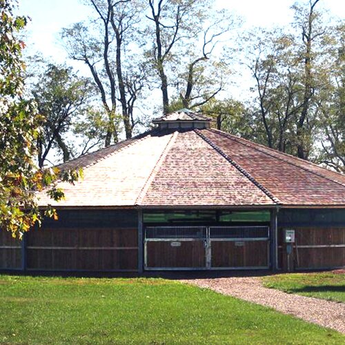 Ceiling-Mounted Horse Walker, 24m, 8 Horses, Three Chimneys Farm, USA
