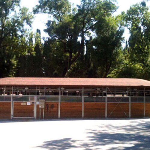 Rail-Gliding Horse Walker, 10x20m, 6 Horses, ISAK Sportsclub Istanbul, Türkiye Rail-Gliding Horse Walker, 10x20m, 6 Horses, ISAK Sportsclub Istanbul, Türkiye