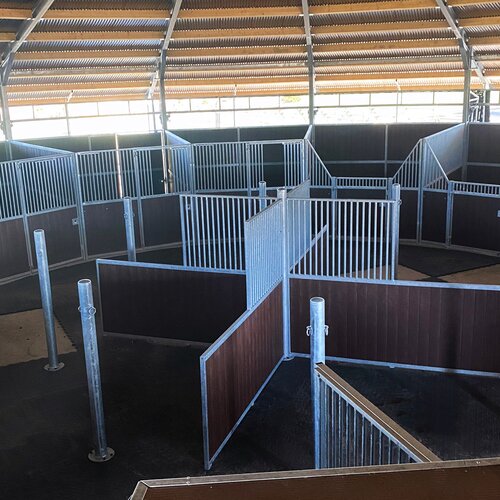 80ft 10-stall Round Stable - Deerlodge, MT 80ft 10-stall Round Stable - Deerlodge, MT